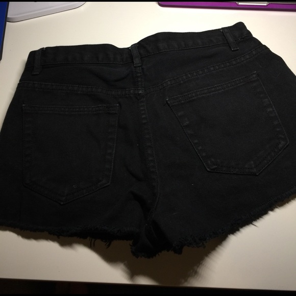 Studded black jean shorts - Picture 3 of 3